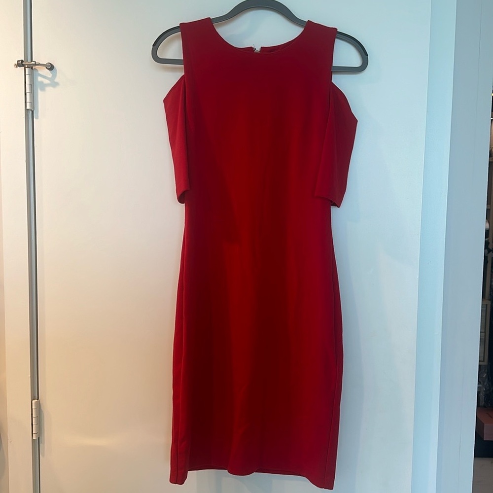 Michael Kors Stretch-Viscose Peekaboo Midi Dress in Crimson - Picture 2 of 6